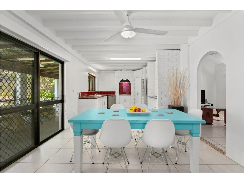 9 Boroko Close, Trinity Beach QLD 4879