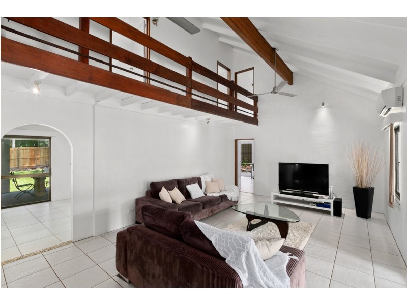 9 Boroko Close, Trinity Beach QLD 4879