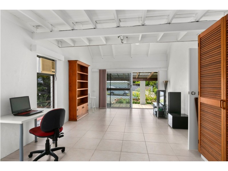 9 Boroko Close, Trinity Beach QLD 4879