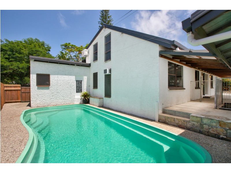 9 Boroko Close, Trinity Beach QLD 4879