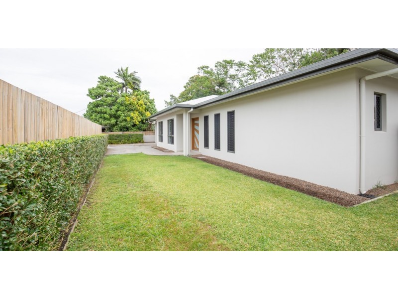 8B Wewak, Trinity Beach QLD 4879