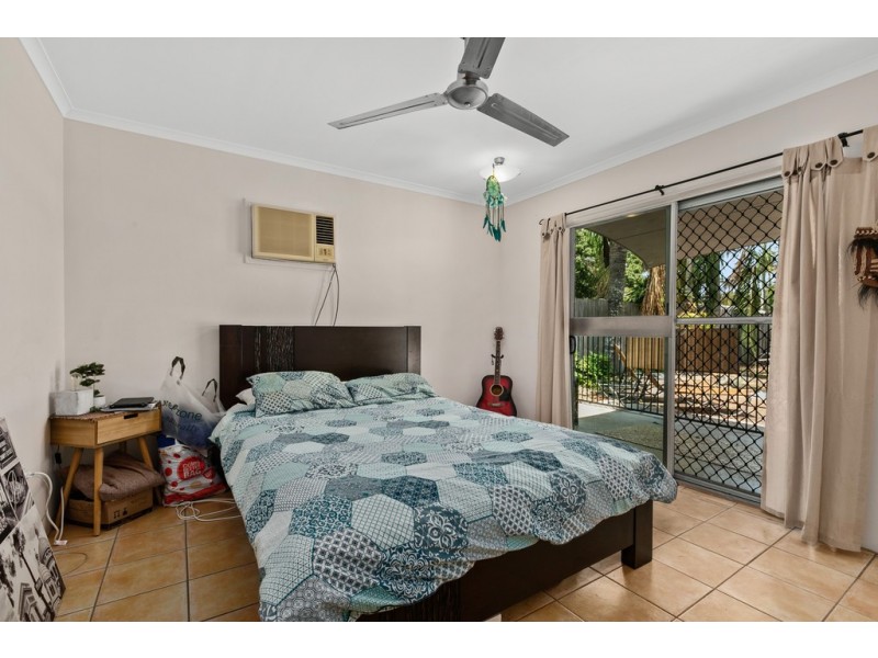 38 Magnolia Street, Holloways Beach QLD 4878