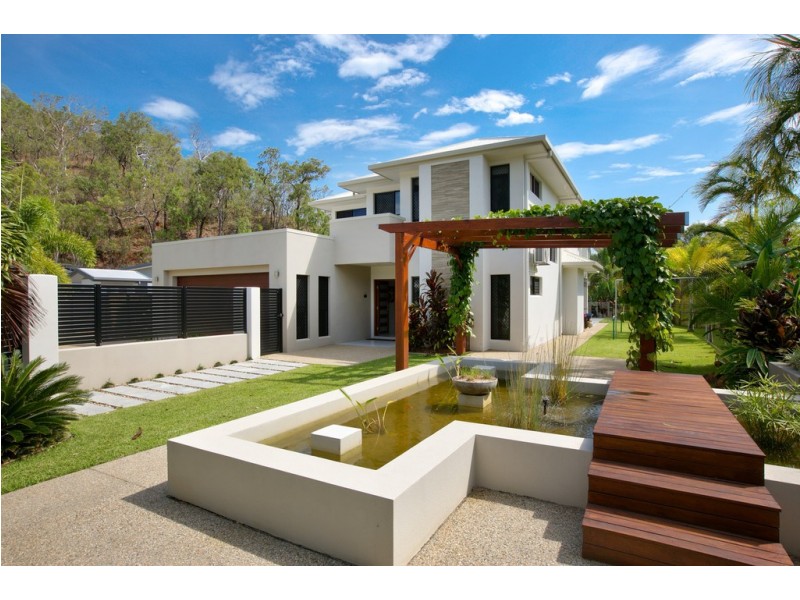 26 Coastline Parade, Trinity Beach QLD 4879