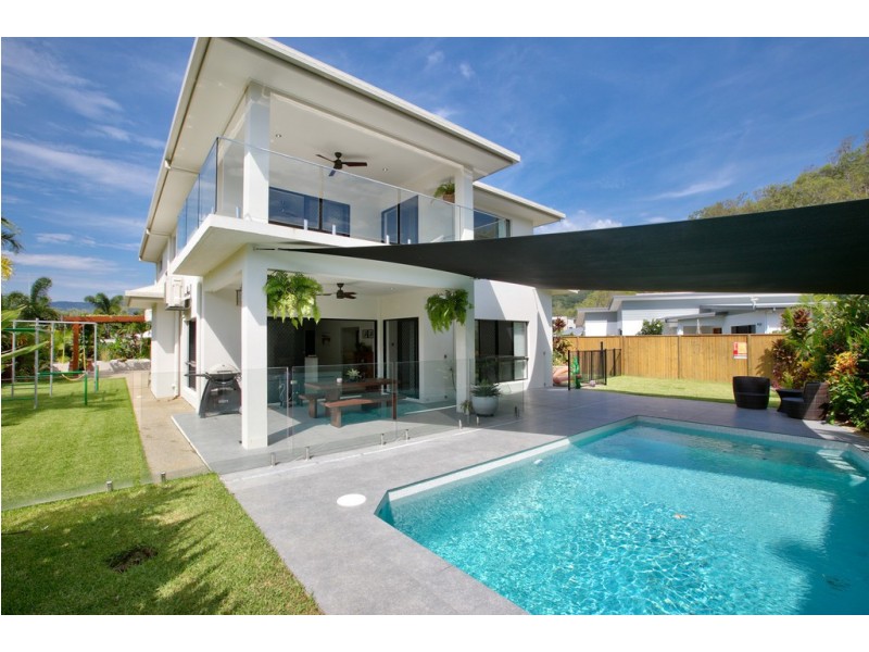 26 Coastline Parade, Trinity Beach QLD 4879