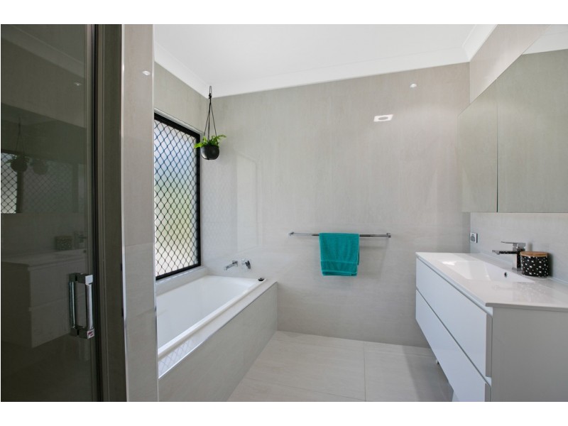 26 Coastline Parade, Trinity Beach QLD 4879