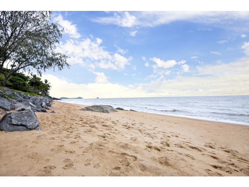 26 Coastline Parade, Trinity Beach QLD 4879