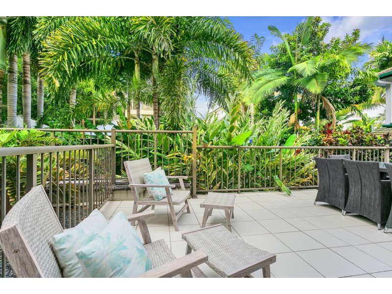 8/63 Vasey Esplanade, Trinity Beach QLD 4879