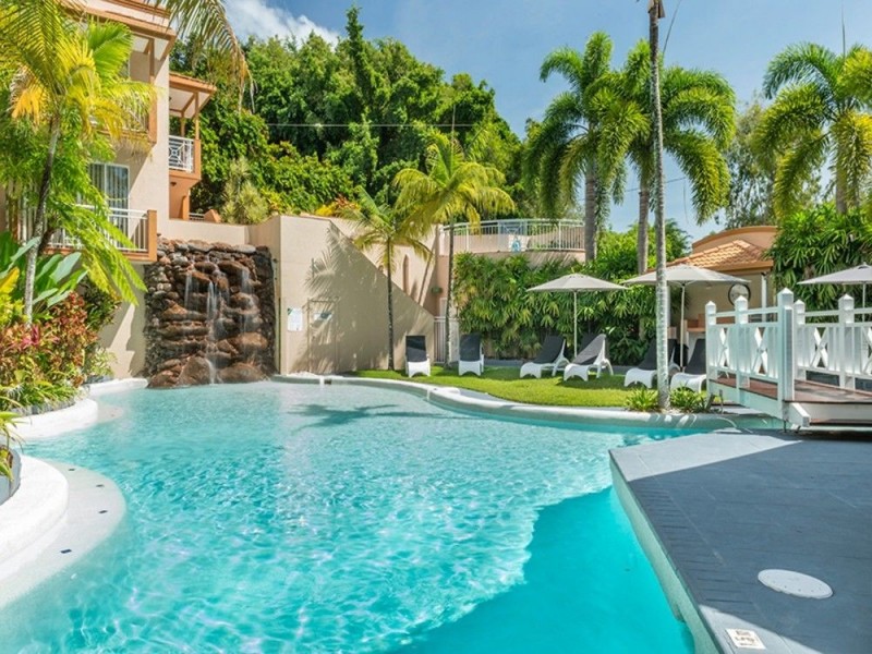 25/139 Williams Esp, Palm Cove QLD 4879
