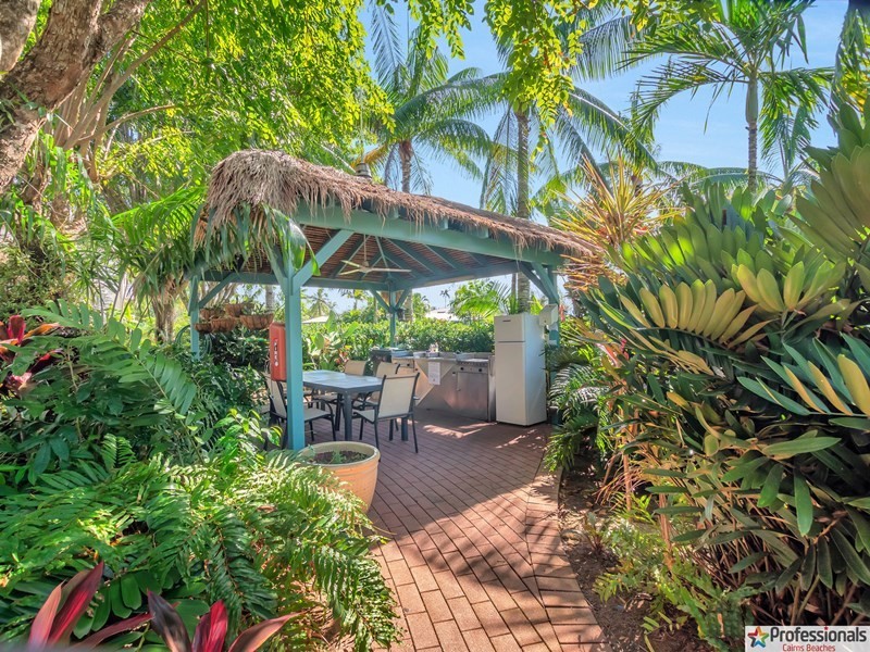 6/129 Oleander Street, Holloways Beach QLD 4878