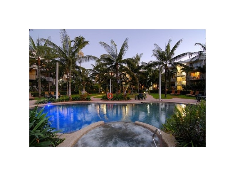 6/129 Oleander Street, Holloways Beach QLD 4878