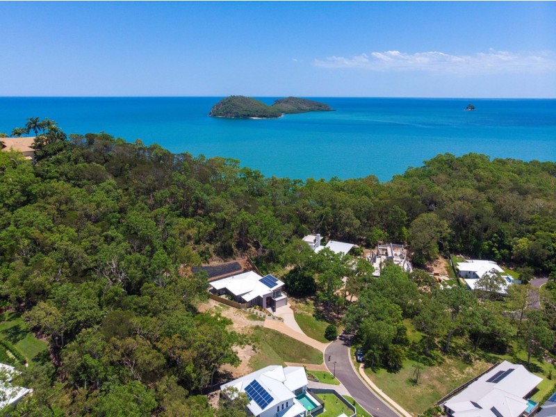 27 Freshwater Avenue, Palm Cove QLD 4879