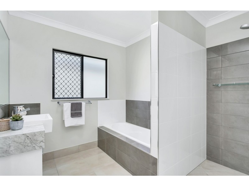 8 Bosun Place, Trinity Beach QLD 4879