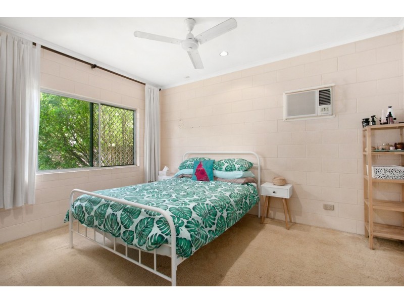 16 Cayley Street, Trinity Beach QLD 4879