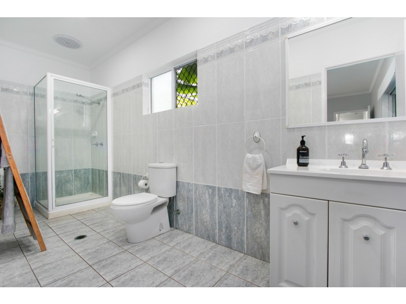 28 Bramble Street, Clifton Beach QLD 4879