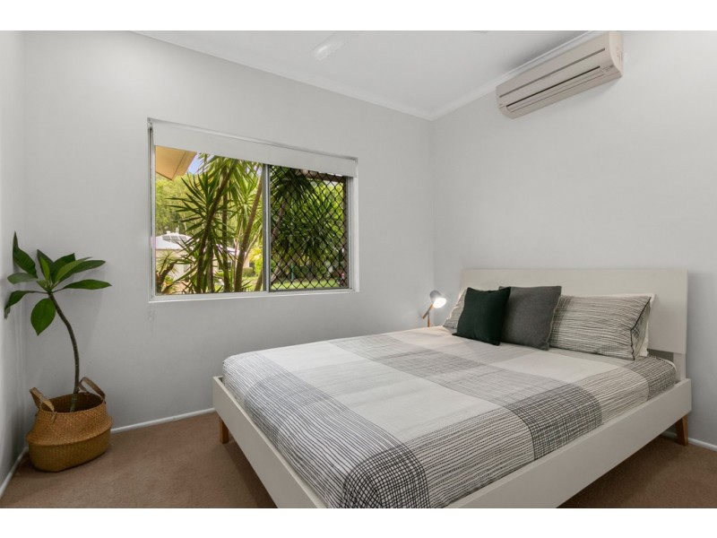 28 Bramble Street, Clifton Beach QLD 4879