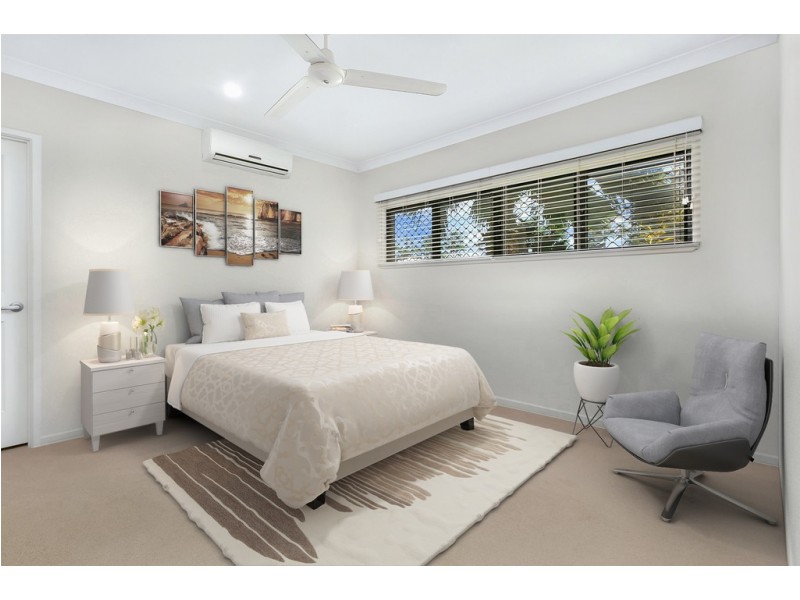2 Murrinda Gardens, Trinity Park QLD 4879