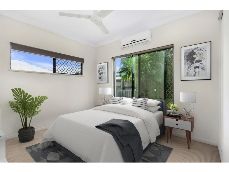 2 Murrinda Gardens, Trinity Park QLD 4879