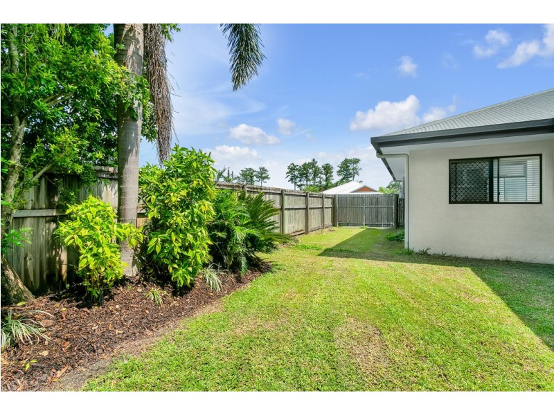 2 Murrinda Gardens, Trinity Park QLD 4879