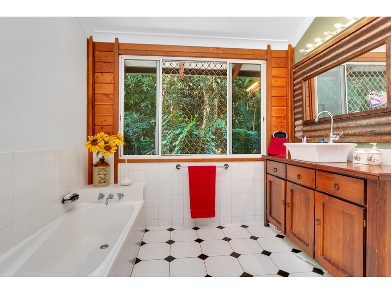 28 Butler Drive, Kuranda QLD 4881
