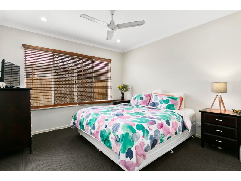 13 Landsborough Drive, Smithfield QLD 4878