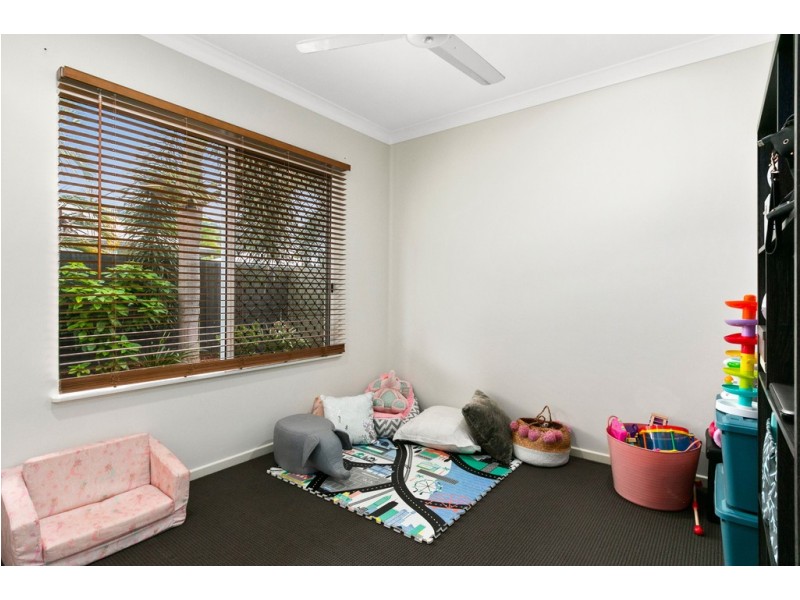 13 Landsborough Drive, Smithfield QLD 4878