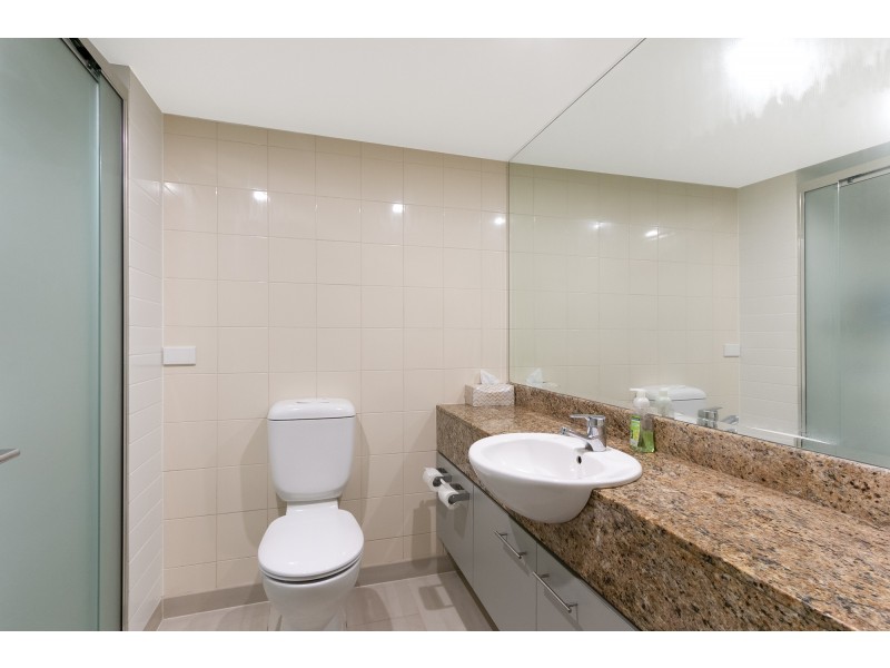 2402/2-22 Veivers Road, Palm Cove QLD 4879