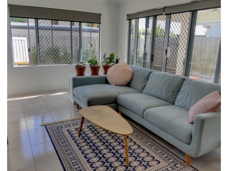 2/11 Tyson Place, Redlynch QLD 4870