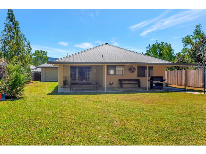8 Natica Close, Trinity Beach QLD 4879