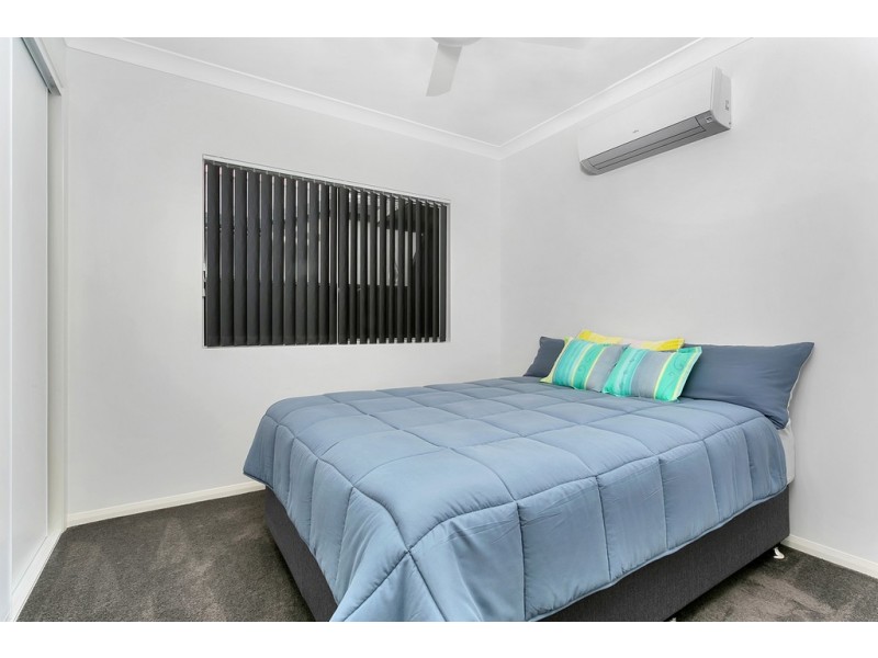 4 Coxswain Place, Trinity Beach QLD 4879