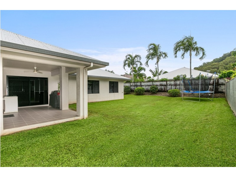 86 Roberts Drive, Trinity Beach QLD 4879