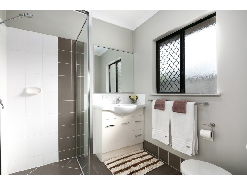 86 Roberts Drive, Trinity Beach QLD 4879