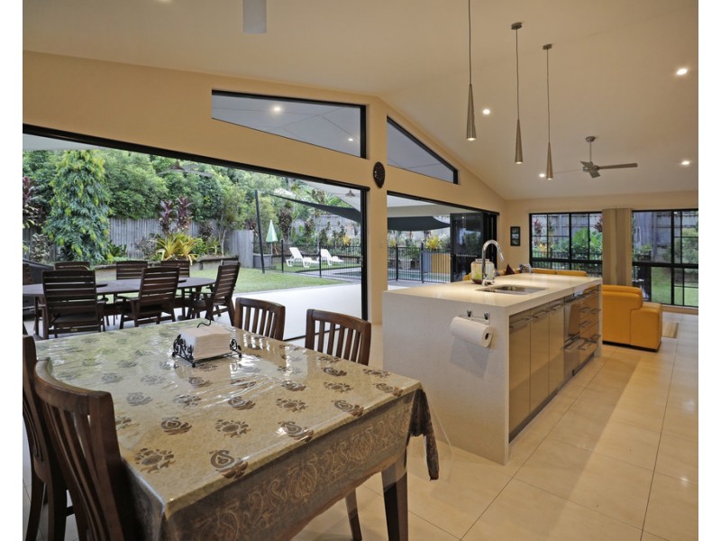 43 Stanton Road, Smithfield QLD 4878