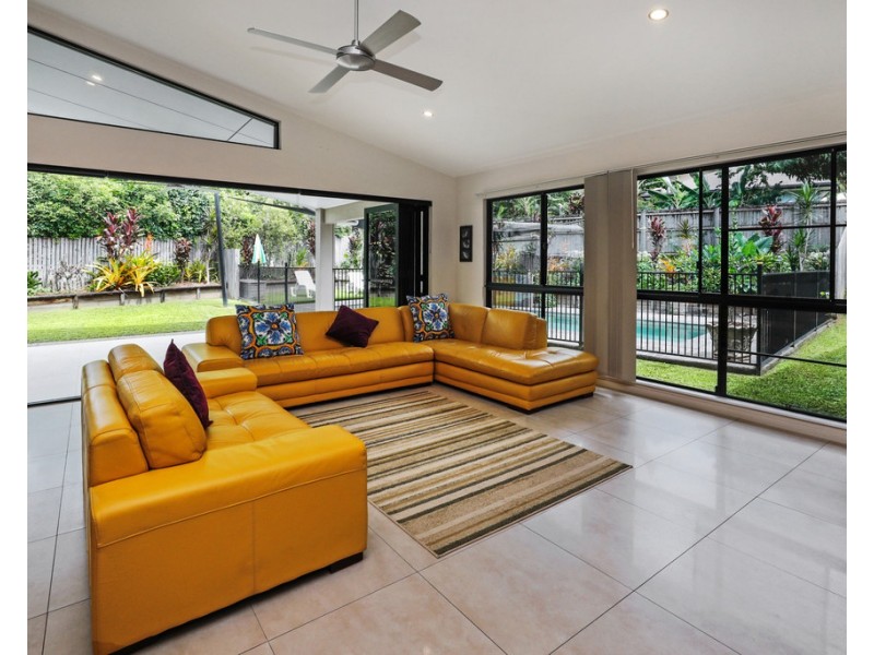 43 Stanton Road, Smithfield QLD 4878