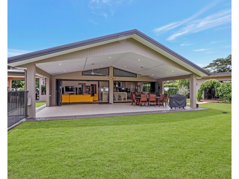 43 Stanton Road, Smithfield QLD 4878