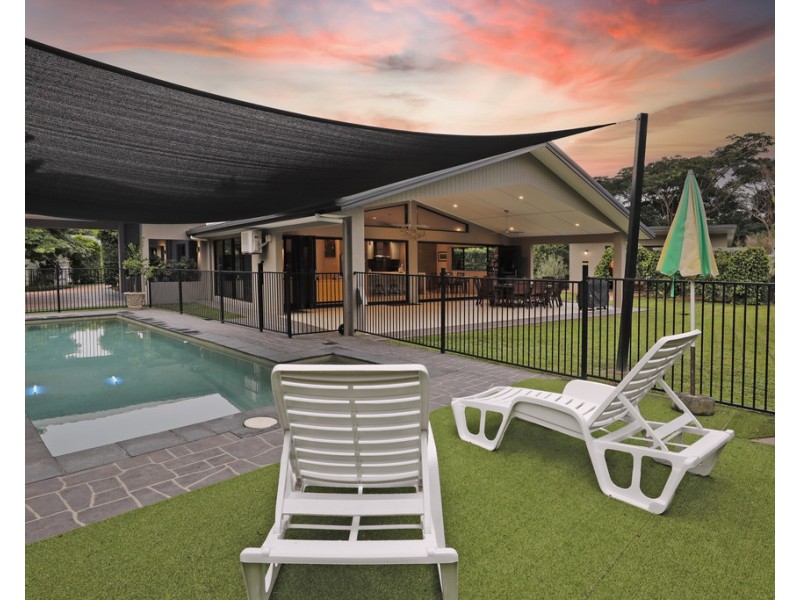 43 Stanton Road, Smithfield QLD 4878