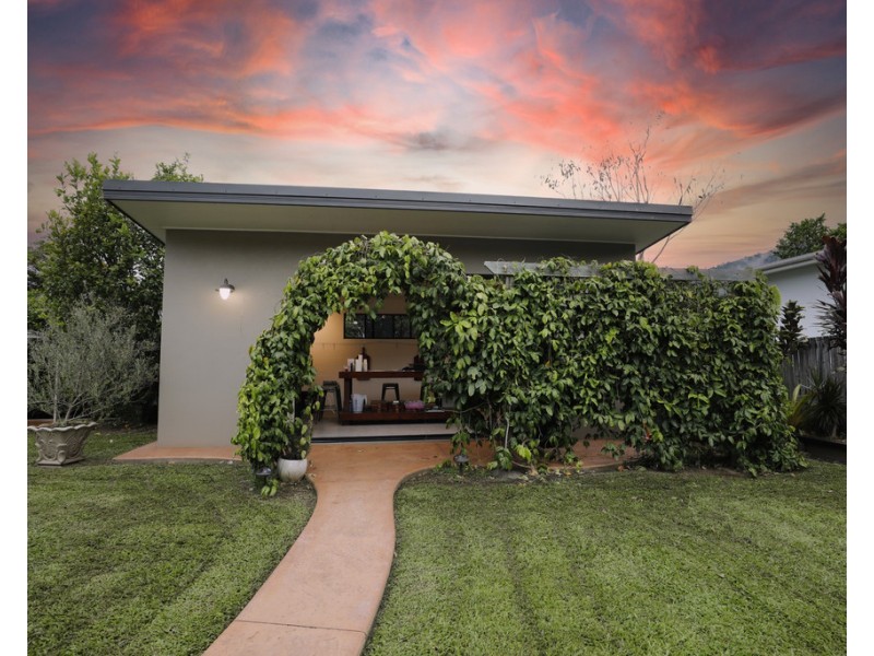 43 Stanton Road, Smithfield QLD 4878