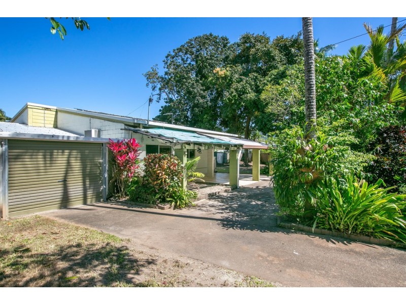 17 Hagen Close, Trinity Beach QLD 4879