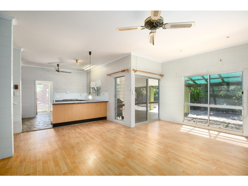 17 Hagen Close, Trinity Beach QLD 4879