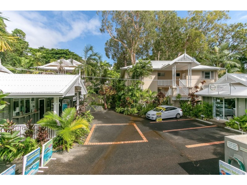 13/6-8 Triton Street, Palm Cove QLD 4879