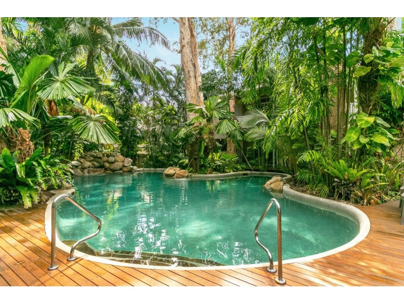 13/6-8 Triton Street, Palm Cove QLD 4879