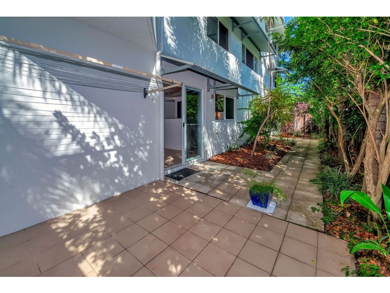 102/497 Varley Street, Yorkeys Knob QLD 4878