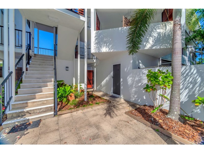 102/497 Varley Street, Yorkeys Knob QLD 4878