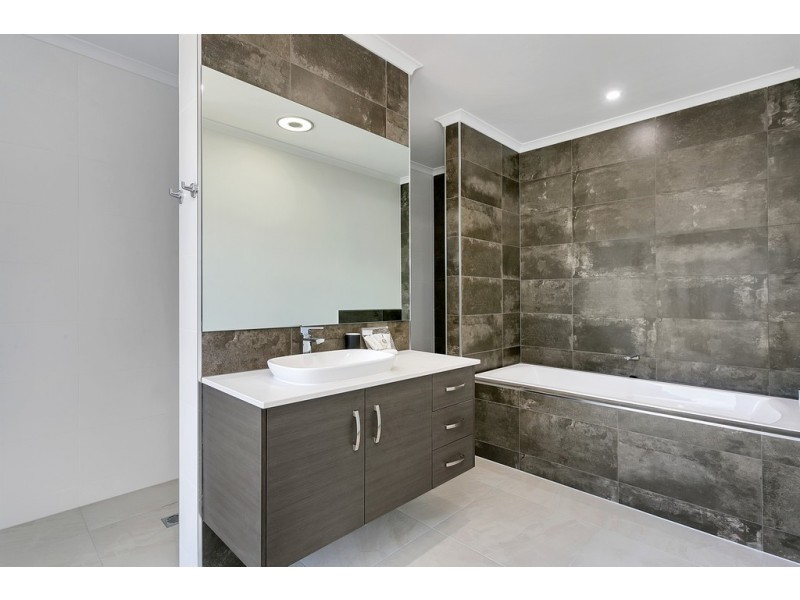 42 Marina Quay, Trinity Park QLD 4879