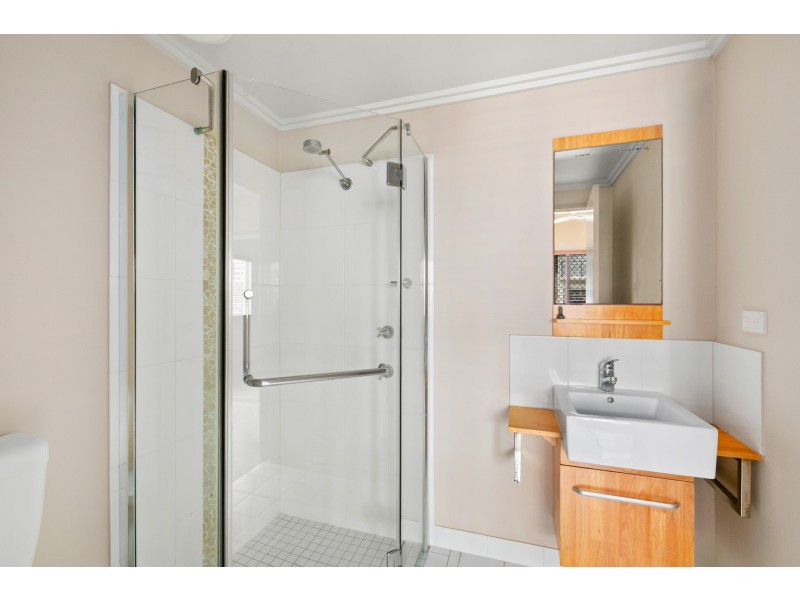 206 / 53 – 57 Clifton Road, Clifton Beach QLD 4879