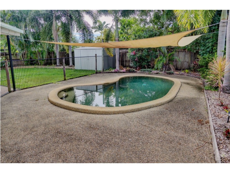 16 Whale Close, Kewarra Beach QLD 4879