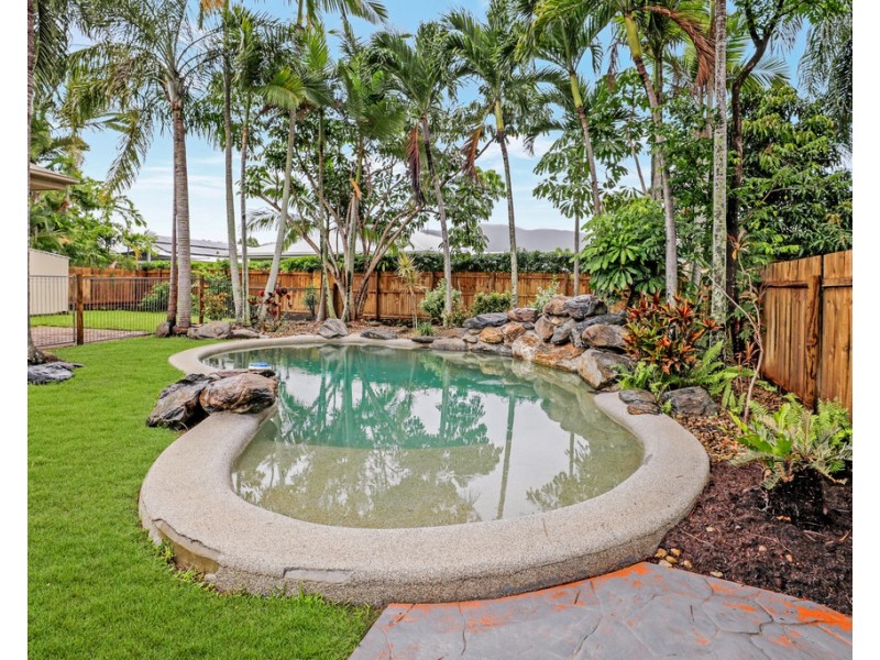 7 Avoca Close, Kewarra Beach QLD 4879