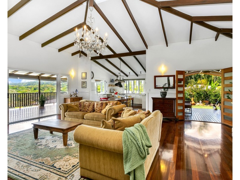 42 Williamson Drive, Kuranda QLD 4881