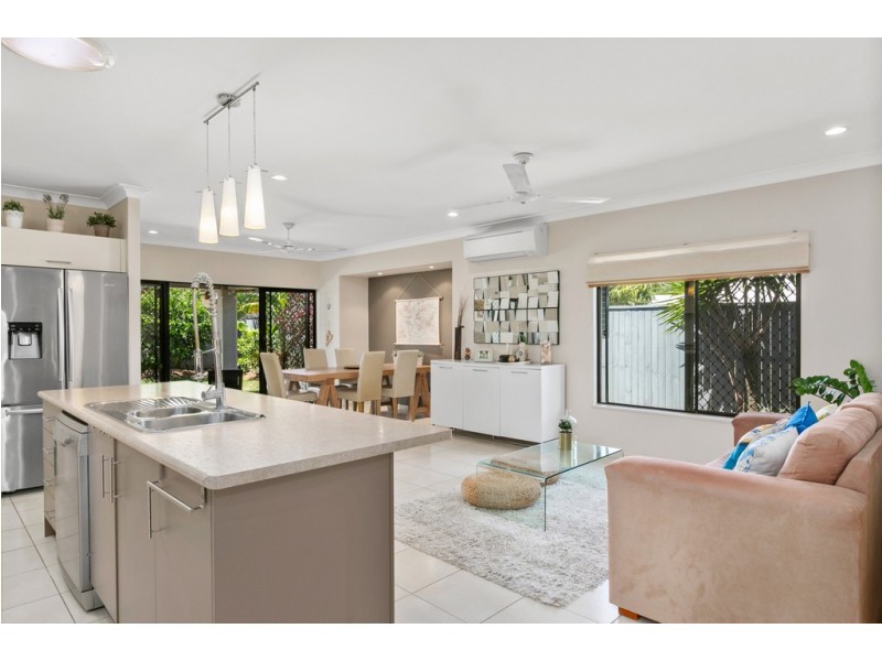 150 Roberts Drive, Trinity Beach QLD 4879
