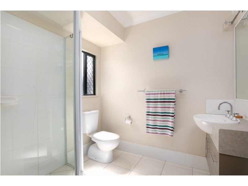 150 Roberts Drive, Trinity Beach QLD 4879