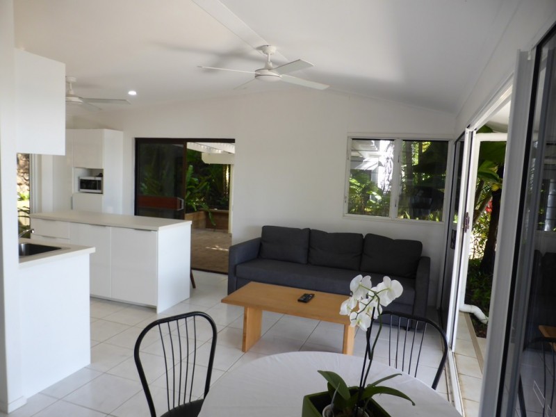 Trinity Beach QLD 4879